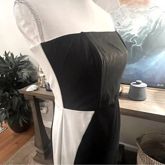 🖤🤍 VENUS Sexy Strapless Black & White Cocktail Dress Curve-Hugging Size 8 🔥 - Picture 5 of 15